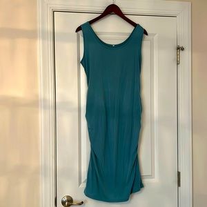Sleeveless maternity dress, L